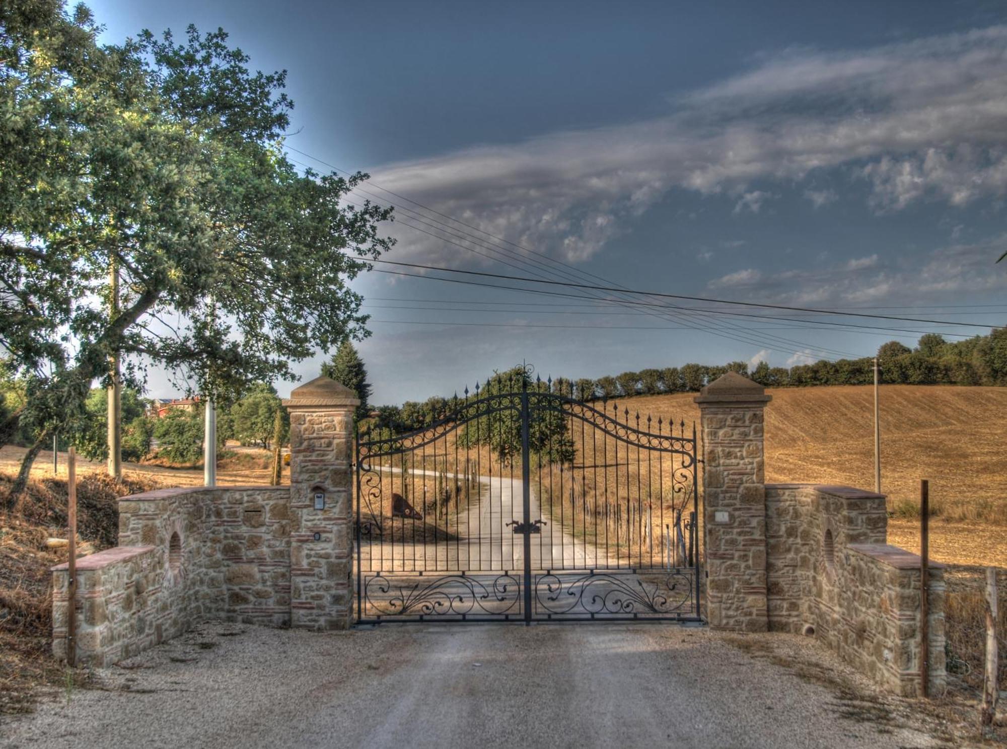 Agriturismo Podere Del Lepre San Quirico  Exterior foto